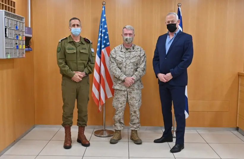 Gantz, CENTCOM Komutanı McKenzie ile görüştü