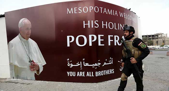 Papa 'Tövbekar Hacı' Oldu